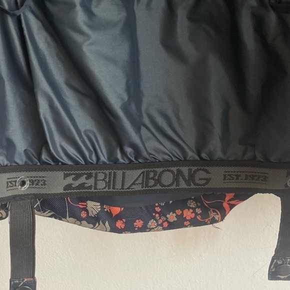 BILLABONG 10K FLORAL INSULATED WATERPROOF COAT - Picture 2 of 9